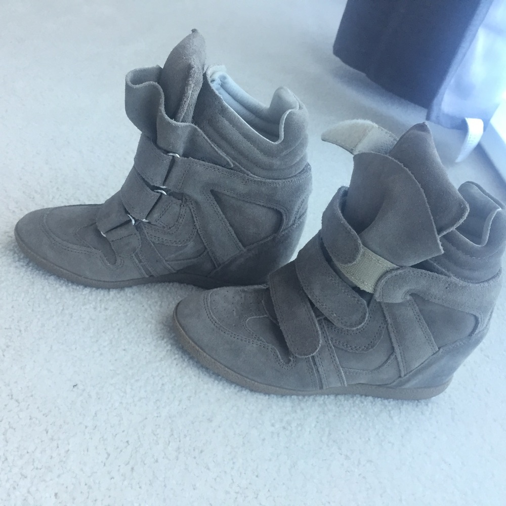 Wedge sneakers sz6